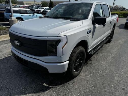 2025 Ford F-150 Lightning XLT