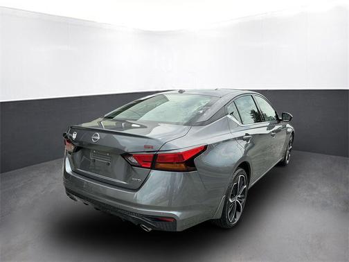 2024 Nissan Altima SR Intelligent AWD