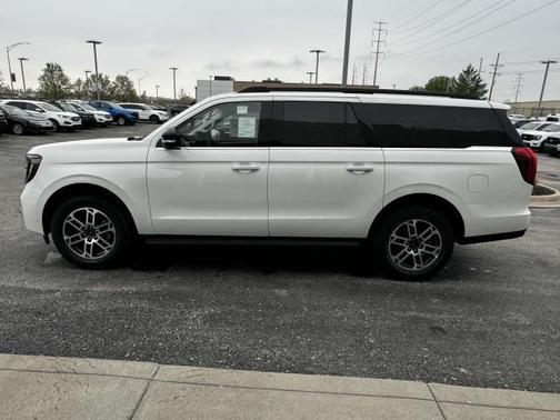 2025 Ford Expedition Max Active 4x4