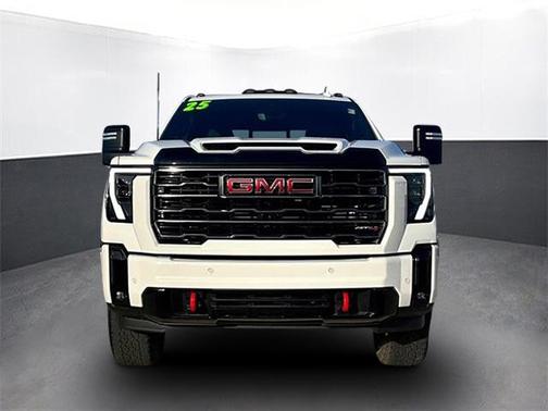 2025 GMC Sierra 2500 AT4