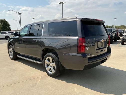2018 Chevrolet Suburban LT