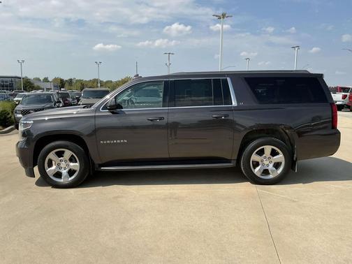 2018 Chevrolet Suburban LT