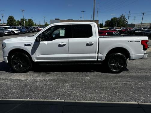 2025 Ford F-150 Lightning Flash