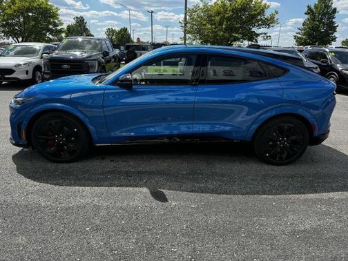 2025 Ford Mustang Mach-E GT
