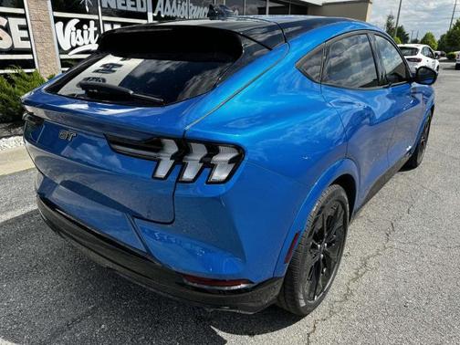 2025 Ford Mustang Mach-E GT