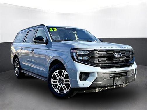 2025 Ford Expedition Max Active 4x4