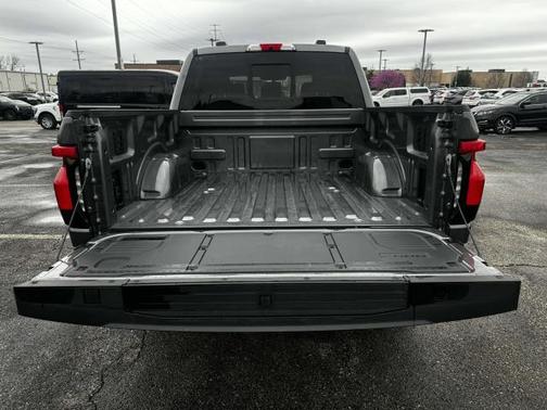 2025 Ford F-150 Lightning LARIAT