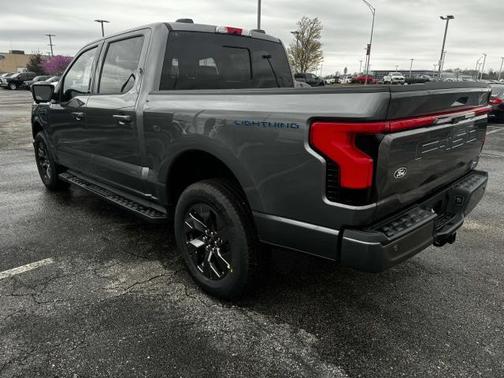 2025 Ford F-150 Lightning LARIAT