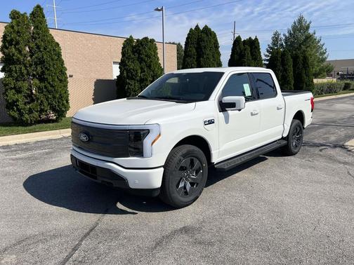 2025 Ford F-150 Lightning LARIAT