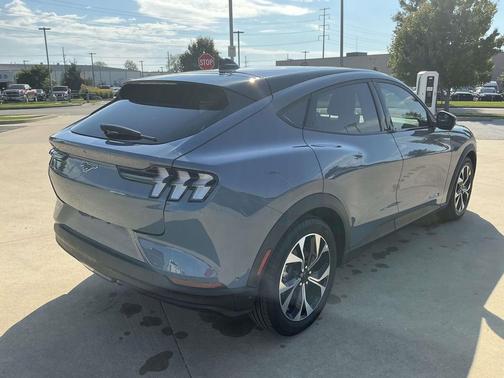 2024 Ford Mustang Mach-E Select