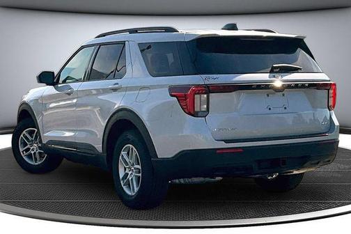 SPACE WHITE METALLIC 2026 Ford Explorer Active w/200A Pkg