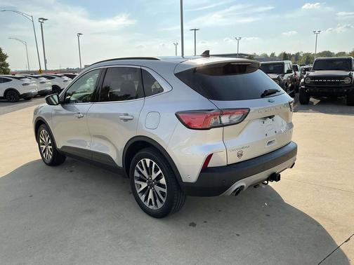 2020 Ford Escape Titanium