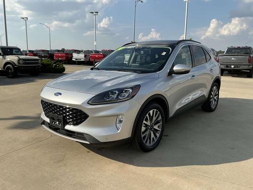 2020 Ford Escape Titanium