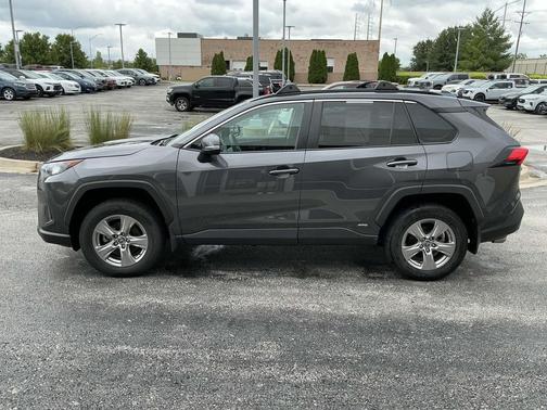 2022 Toyota RAV4 Hybrid LE