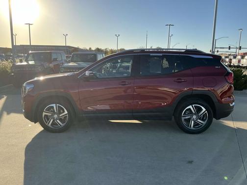 2021 GMC Terrain SLT