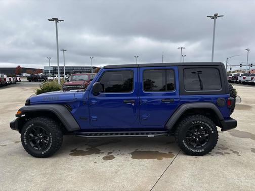 2020 Jeep Wrangler Unlimited Willys 4X4