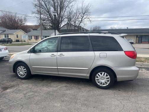 2006 Toyota Sienna LE