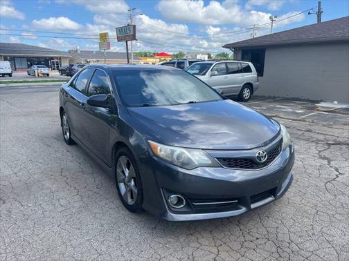 2014 Toyota Camry SE