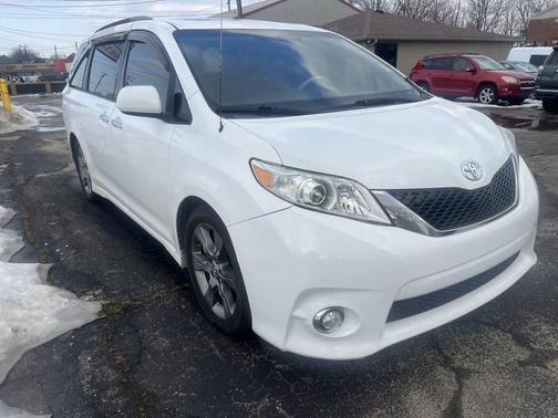 2014 Toyota Sienna SE