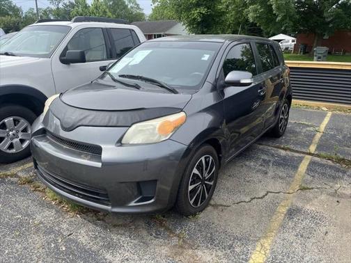2010 Scion xD Base 4dr Hatchback 4A