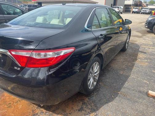 2016 Toyota Camry XLE