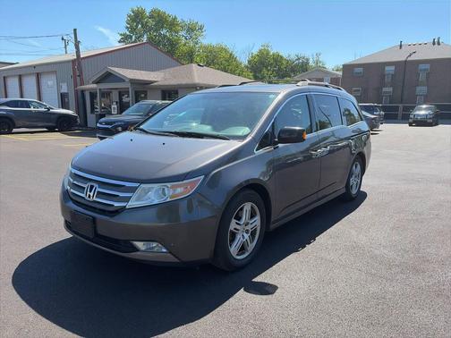 Gray 2013 Honda Odyssey Touring Elite