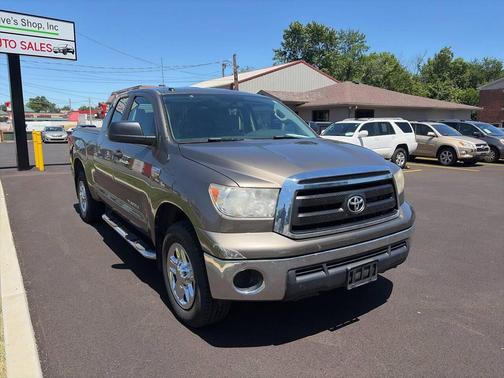 Brown 2012 Toyota Tundra Grade