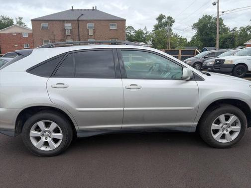 Silver 2005 Lexus RX 330 Base