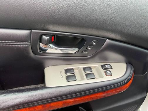 Silver 2005 Lexus RX 330 Base