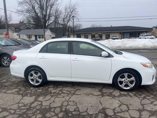 2011 Toyota Corolla LE