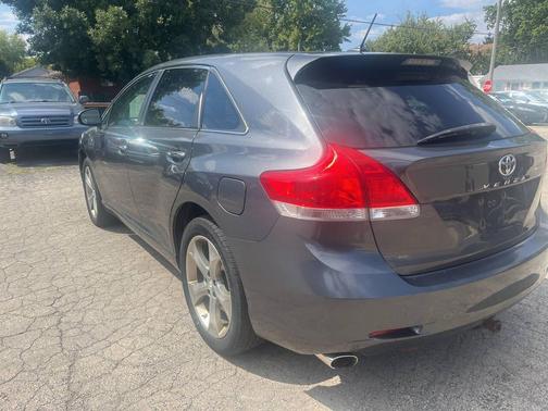 2011 Toyota Venza Base