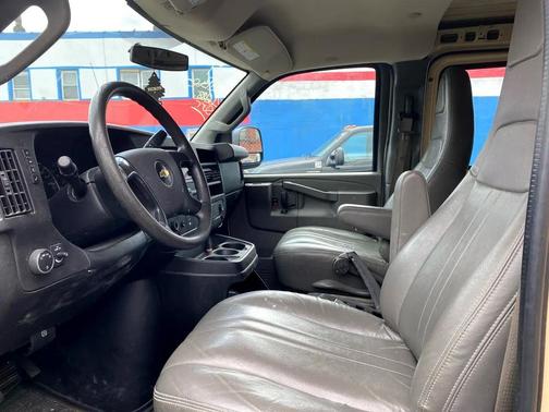 2016 Chevrolet Express 2500 Work Van