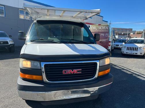 2008 GMC Savana 3500 Base