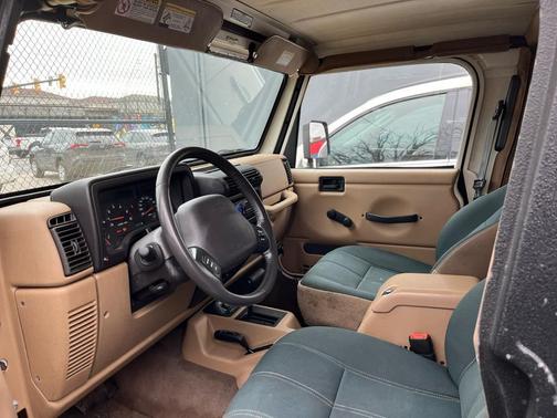 2001 Jeep Wrangler Sahara