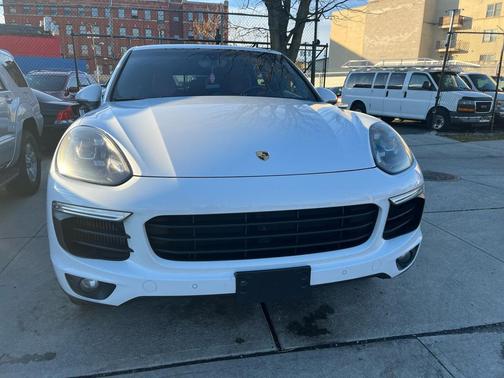 2015 Porsche Cayenne Cayenne