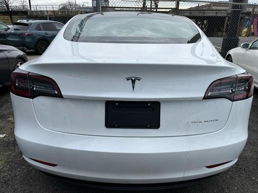 2020 Tesla Model 3 Long Range