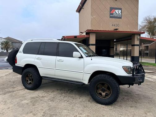 2004 Lexus LX 470 Base