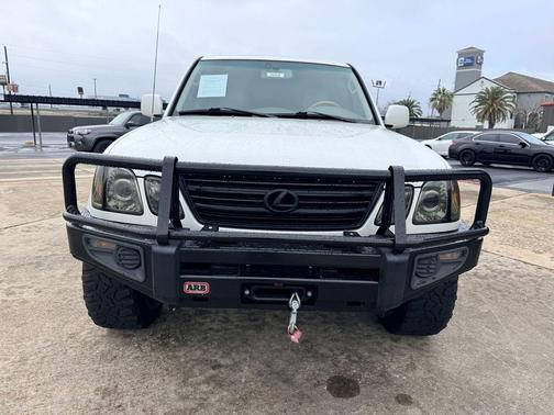 2004 Lexus LX 470 Base