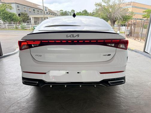 2022 Kia K5 GT-Line