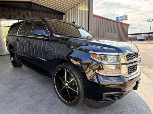 2018 Chevrolet Suburban LT
