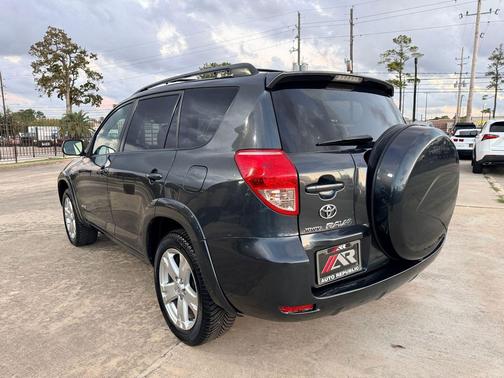 2007 Toyota RAV4 Sport