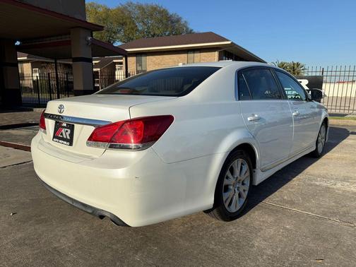 2011 Toyota Avalon Limited