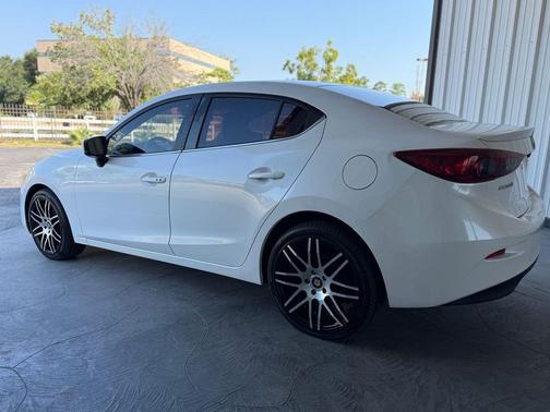 2018 Mazda Mazda3 Touring