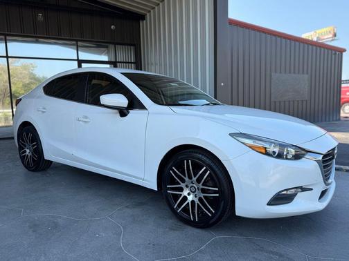 2018 Mazda Mazda3 Touring