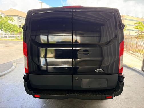 2017 Ford Transit-150 Base