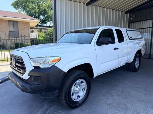 2019 Toyota Tacoma SR
