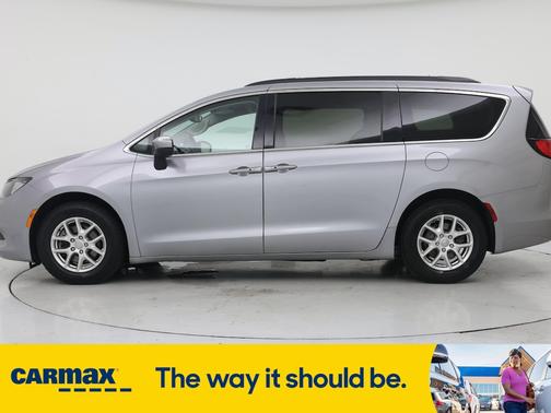 2020 Chrysler Voyager LXI