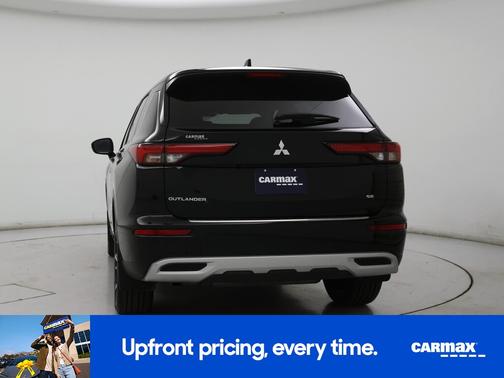 2023 Mitsubishi Outlander SE