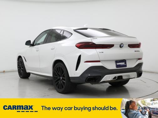 2022 BMW X6 M50i