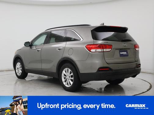 Gray 2016 Kia Sorento LX